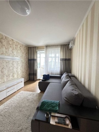 Продам  2 ком. кв. в Центре историческом, ул Соборности д.41. - фото 1