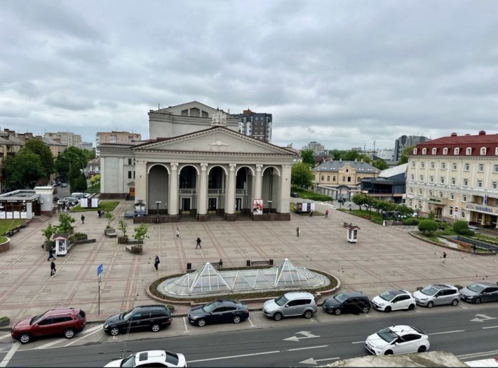Продаж видової квартири в самому центрі Рівного - фото 1