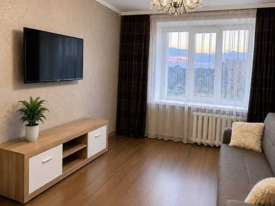 2 кімнатна в ЦЕНТРІ, терміновий продаж Хмельницький