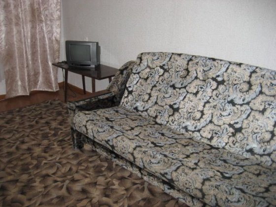2 К квартира на другому поверсі Суми