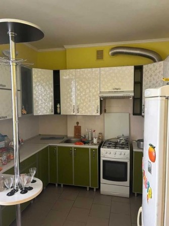 Продається 2 кім з ремонтом і опаленням вул. Бродівська - фото 1