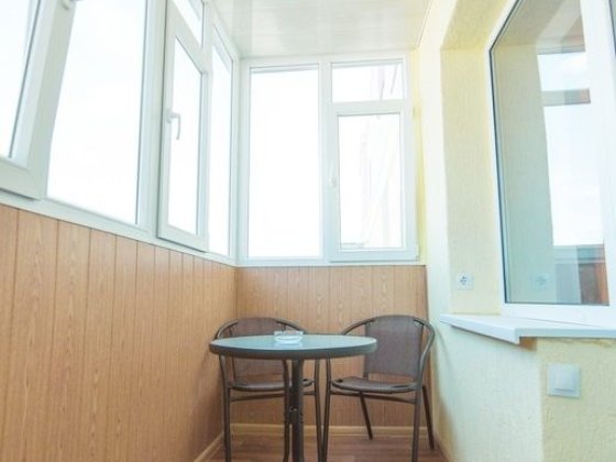 Продам 1 кім з АО, Лушпи, Меблі та техніка Суми