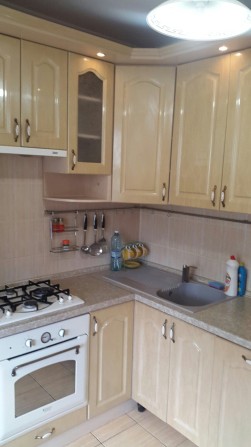 Продам 2х кімнатну квартиру по вул. ЗСУ,  ремонт, меблі,  техніка. - фото 1