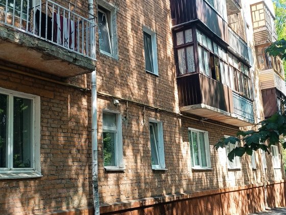 ТЕРМІНОВИЙ продаж однокімнатної квартири в цегляному будинку Рівне
