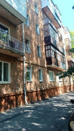 ТЕРМІНОВИЙ продаж однокімнатної квартири в цегляному будинку - фото 1