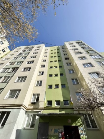 Продам 2-квартиру район Льонокомбінату (вул.Безручка) - фото 1