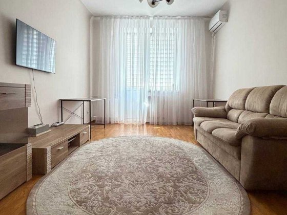 Продам 2-кімнатну квартиру в цегляному будинку в ЦЕНТРІ Рівне