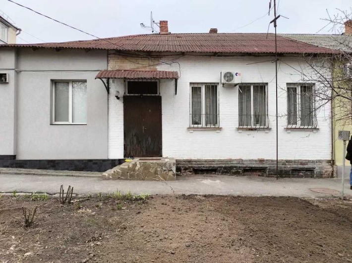 Двокімнатна квартира в центрі - фото 1
