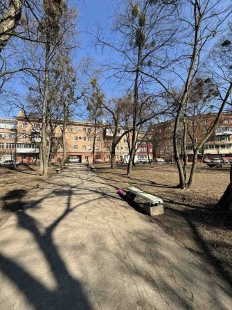 3к квартира 80м2 поверх 4/5 на Юліана Матвійчука сталінка - фото 1