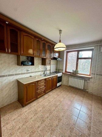 Простора 4-кімнатна квартира 75 м² на вул. Стельмаха - фото 1