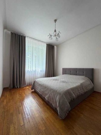 Продам 2-кімнатну квартиру в цегляному будинку в ЦЕНТРІ - фото 1