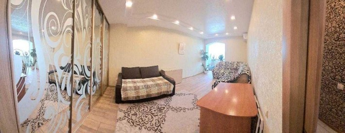 Продаж затишної 1 квартири на Озерній - фото 1