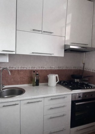 2-к в Центральній частині міста 50 кв/м з ремонтом цегляний будинок - фото 1
