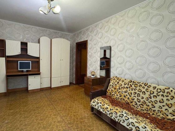 Продаж 1 кімнатної квартири. Державні програми. Готівка. вторинний ринок. Хороший стан.  Ближні Греч Хмельницкий
