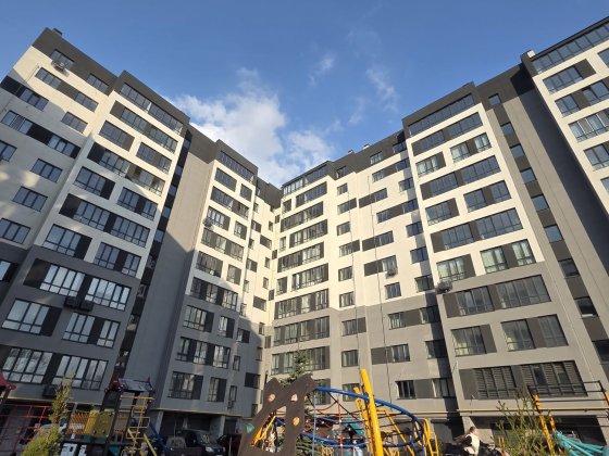 Продаж 2к квартири ЖК Автобіографія Виставка Озерна Хмельницький