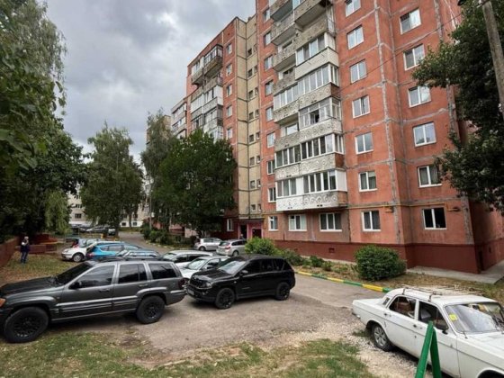 Продаж 1 кім.квартиру по вул. Відінська , 35 а Рівне