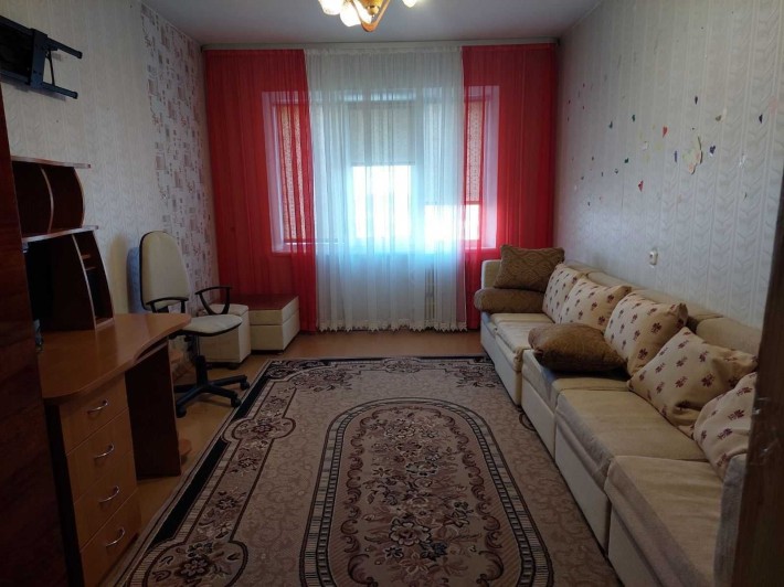 % Простора 3-кімнатна квартира з двома балконами - фото 1