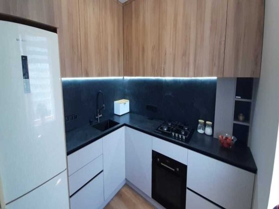 3-кімнатна квартира 74 м² з євроремонтом . Район 1-ї міської лікарні Полтава
