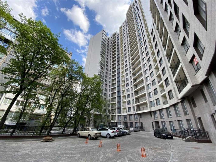 Продаж 2к квартири 85 кв. м на вул. Василя Тютюнника 28а  ЖК Cardinal - фото 1
