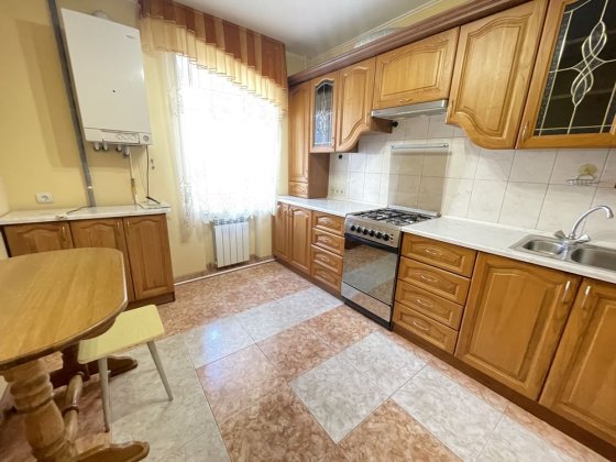 ПРОДАЖ 3 кім квартири, центр Тернополя (вул. Торговиця) Тернополь