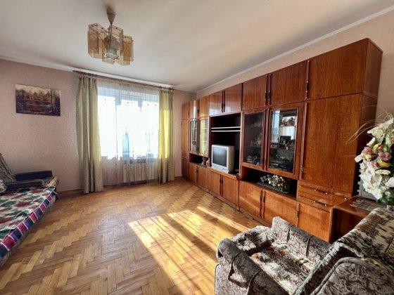 Продаж 2кім.квартири по просп.Злуки Тернополь