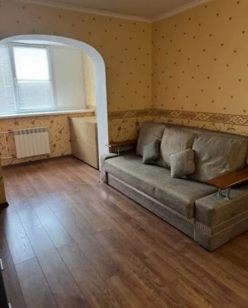 Продаж 2-к квартири вул. Каштанова 4 - фото 1