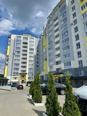 Продаж 2 км квартири на Дружбі, вул. Лучакіаського - фото 1