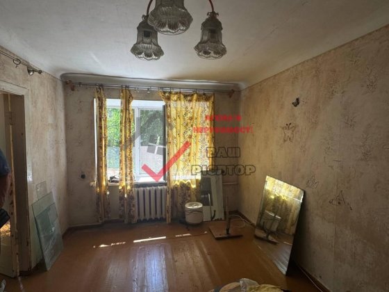 Продам 3-кімн кв., 54.3 м², 1/4 пов. ПІД РЕМОНТ Полтава