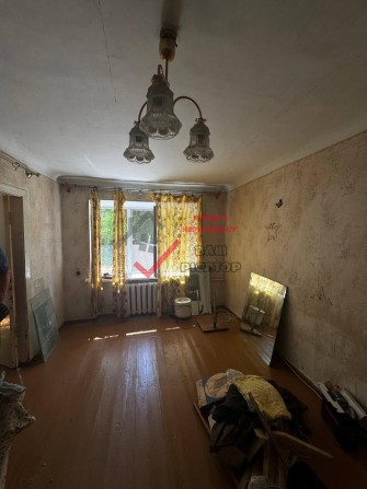 Продам 3-кімн кв., 54.3 м², 1/4 пов. ПІД РЕМОНТ - фото 1
