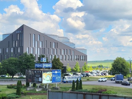 Продаж двокімнатна квартира в новобудові від власника місто Рівне Ровно