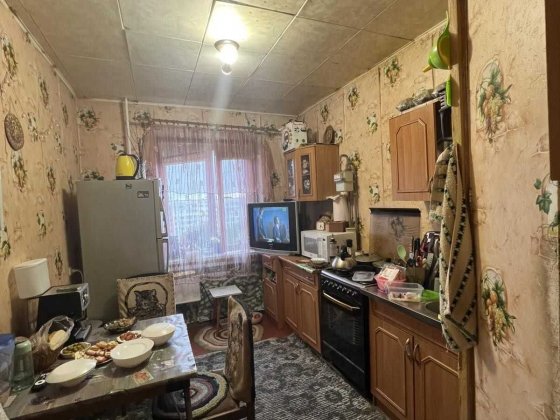 Продаж трикімнатної на Садах 2 Полтава