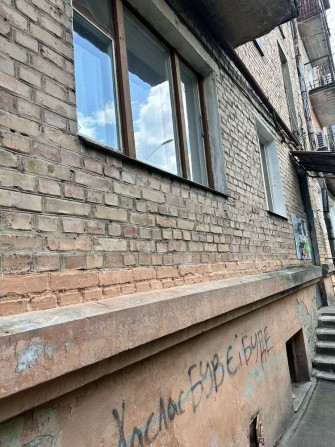 Продам квартиру по вул. Парковій, в самому центрі міста - фото 1