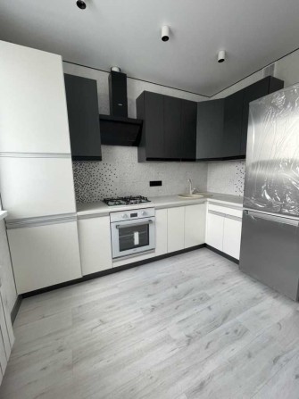 Продам 1к квартиру в новобудові, 38кв.м. 6/9 пов, теплолічильник - фото 1