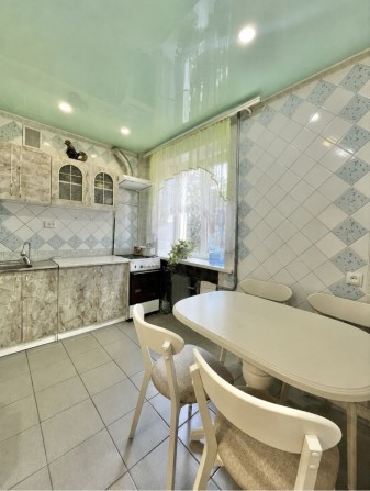 Продам 2 кімнатну квартиру - фото 1