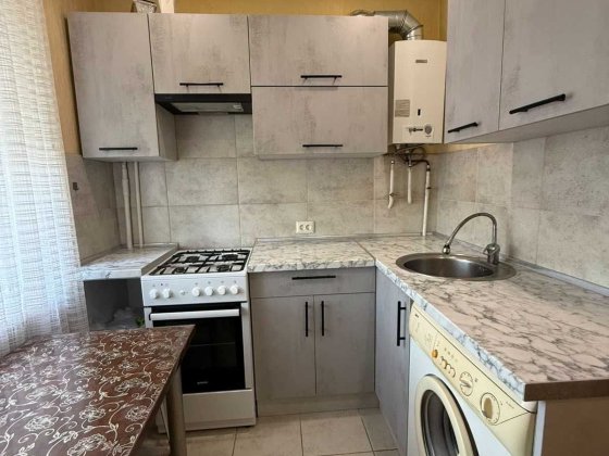 45203  Продаж 2 - квартири з РЕМОНТОМ,  Виставка,  Зарічанська Хмельницкий