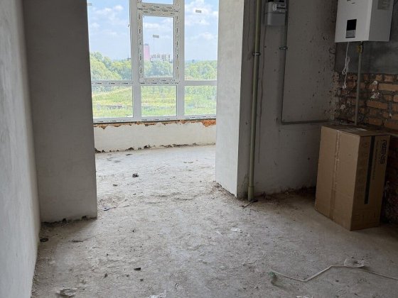 Світла 1к Виставка, чудовий середній поверх, краєвид на зелену зону! Діє переуступка 5964 Хмельницький