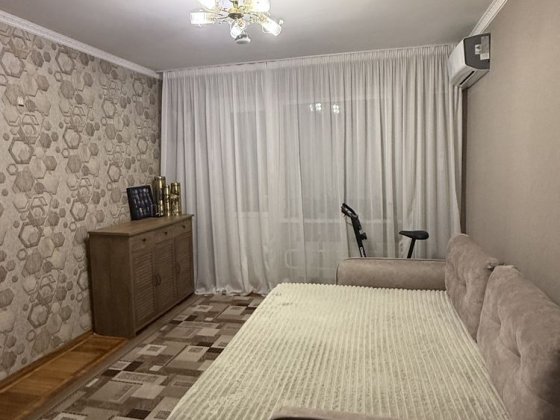 Продам 2 к.квартиру в 12-мр.Власник. Сумы