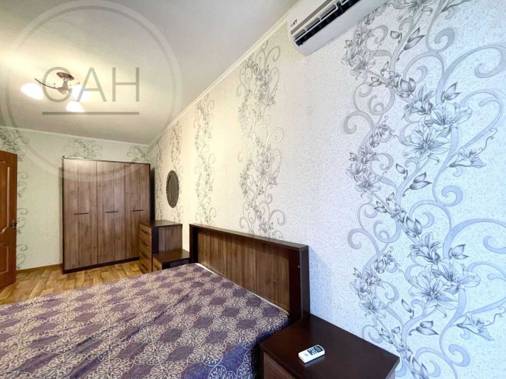 Продаж 3 квартири вул, Герасима Кондратьева - фото 1