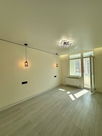 Продаж 2км квартири вул. Смакули - фото 1