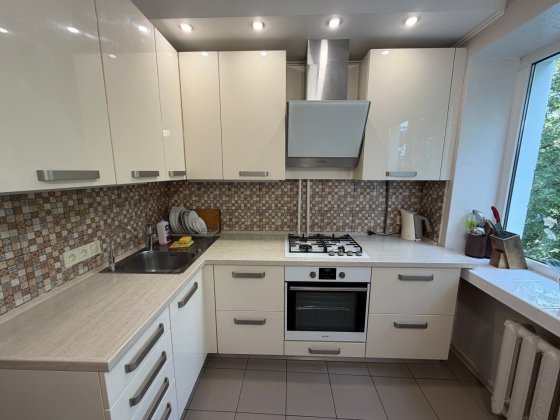 2-кімн в Центрі, 4/5 цегла, 56 м.кв! Заходь і живи! Сумы