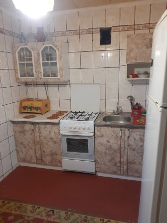 Простора  3кімн 73м² на проспект Перемоги! Цегла - фото 1