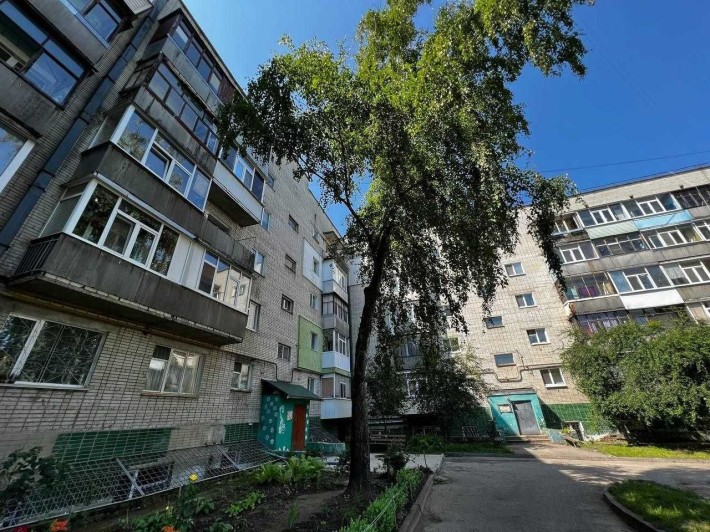 Продаж квартири в цегляному будинку р-н Хіммістечка з балконом - фото 1