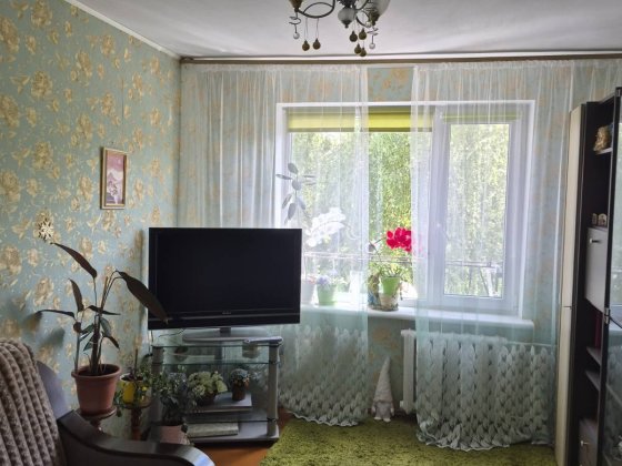 Авіамістечко. Продам 2-х кімнатну квартиру  середній поверх, кім.окремі Полтава