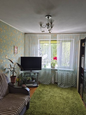Авіамістечко. Продам 2-х кімнатну квартиру  середній поверх, кім.окремі - фото 1