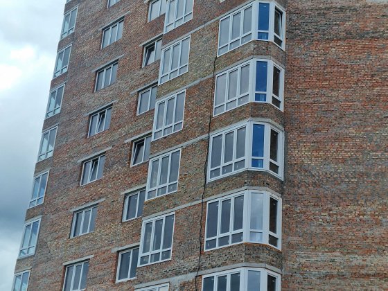 Продаємо сиру 1к.квартиру поряд з Центром Тернополь
