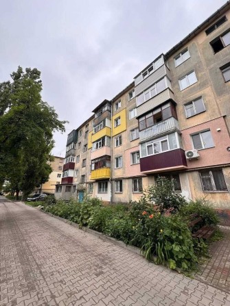Продаж 2к кв 2/5 поверх вул. Охтирська 17 600$ єВідновлення - ТАК - фото 1