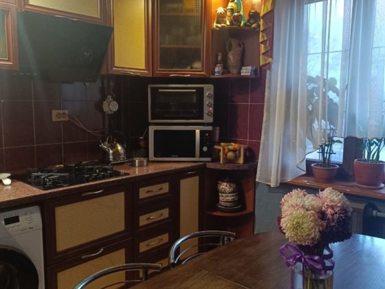 Продам 3-кімнатну квартиру вул.Г.Альмазова Херсон