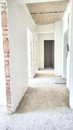 2 кімнатна квартира в новобудові новинка від власника 65м² 3поверх простора сонячна заселений будино - фото 1