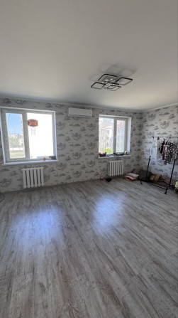 2х комнатная квартира МЖК 4/5 кирпичный дом Таврический - фото 1