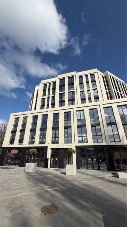 Продам гарну квартиру класу люкс в Центрі міста, без комісії) - фото 1